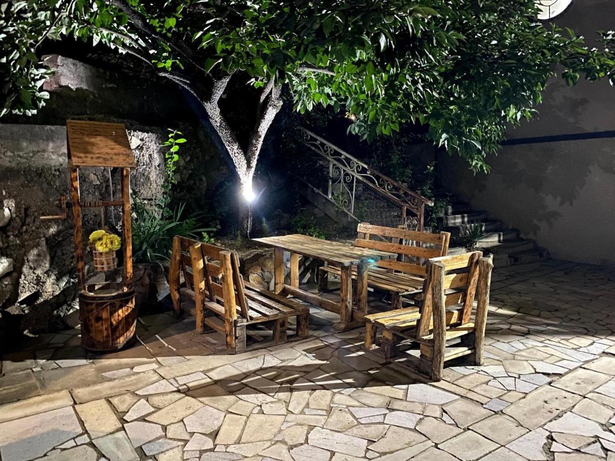Elegaya Guest House Ijevan Exteriör bild